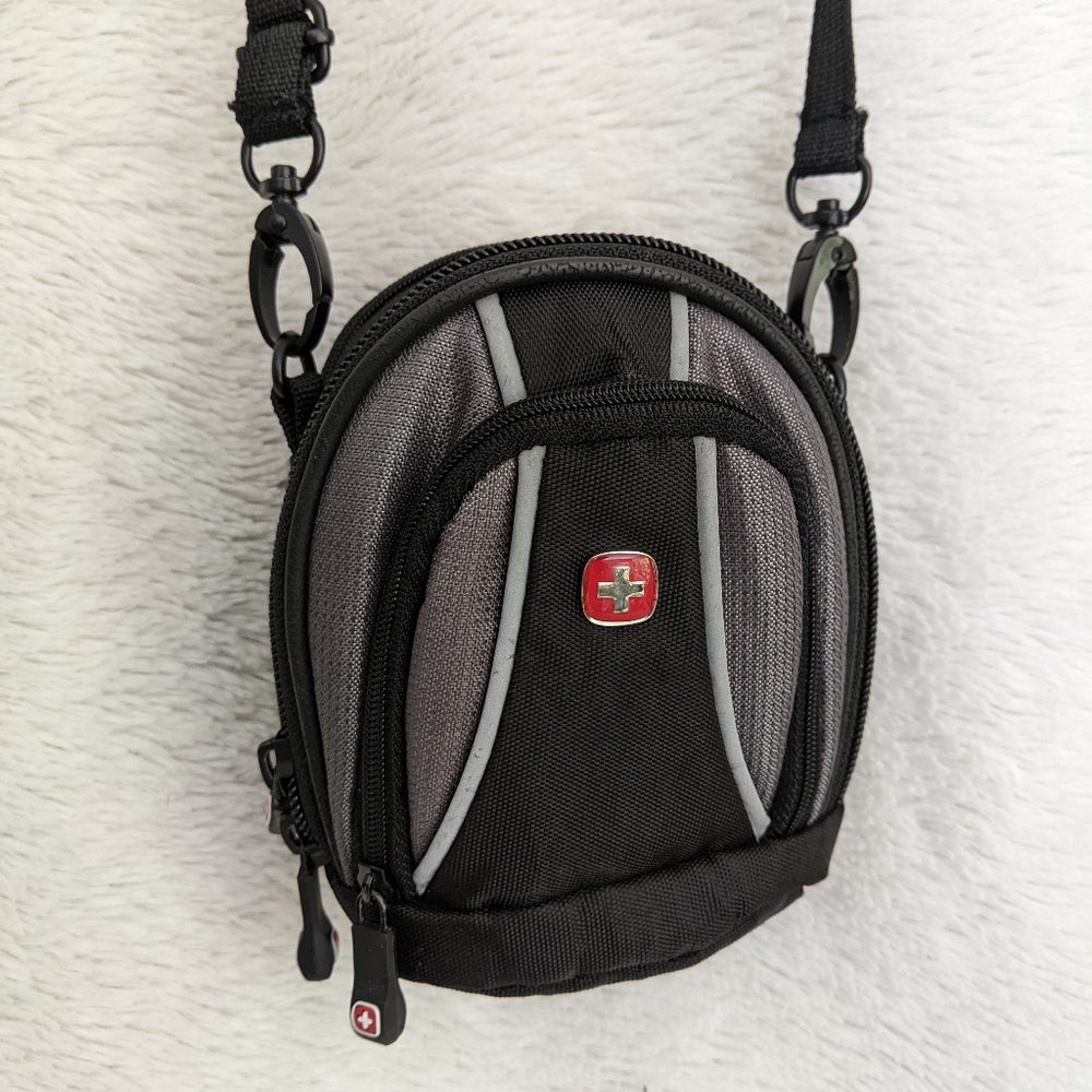 SwissGear by Wenger Mini Crossbody Bag